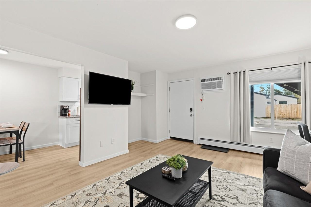 22 2nd St #1032305P - Photo 3 of 30