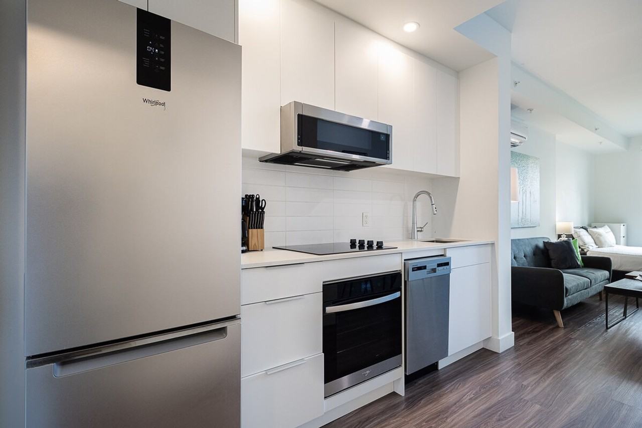 1415 Av Overdale #1261818P - Photo 6 of 42