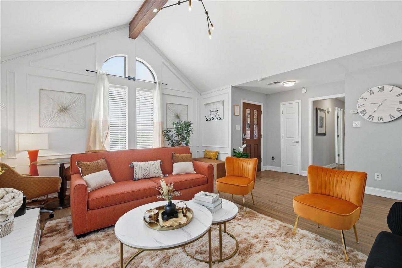 7581 Kings Ridge Rd #1324808P - Photo 4 of 45