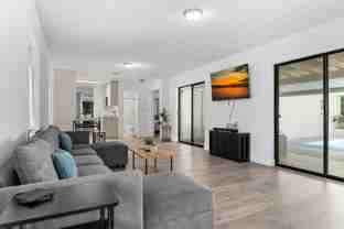 919 Avenue S Se - Photo 1 of 1