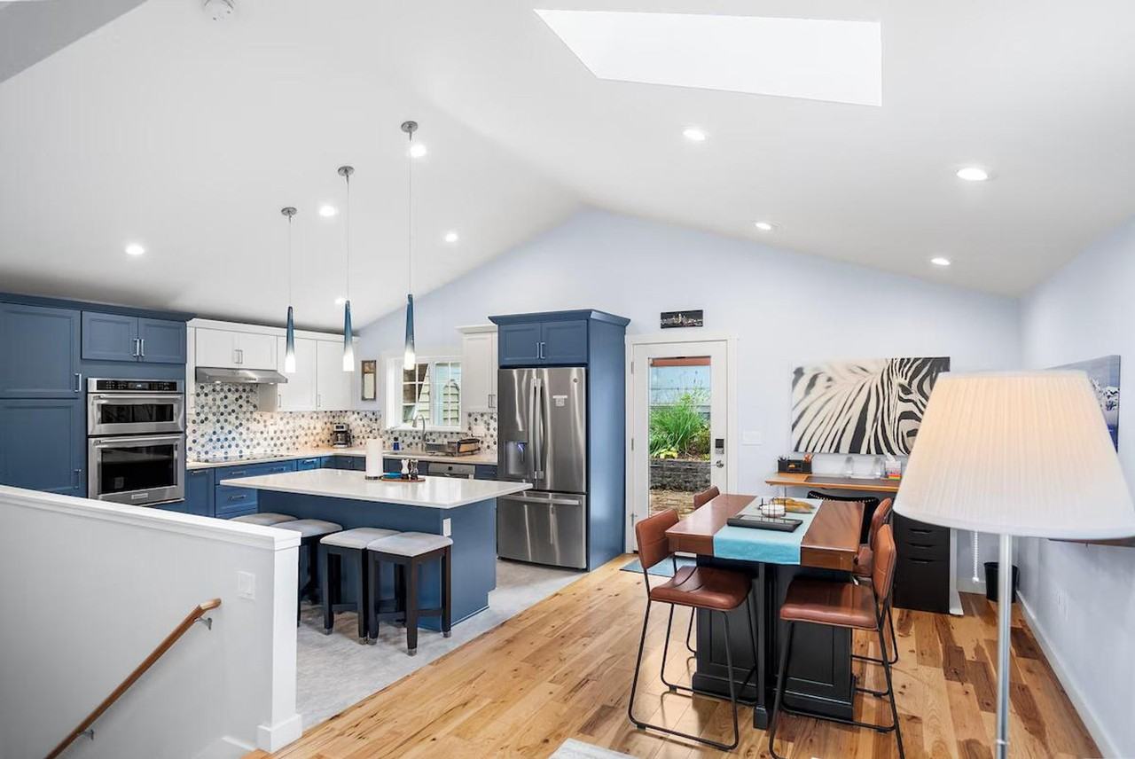 5257 37th Ave Sw #1324816P - Photo 3 of 41