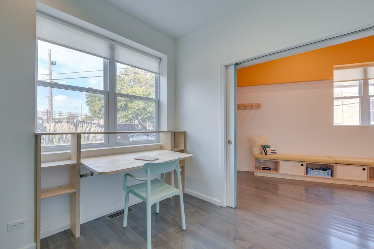 3247 S Oakley Ave #1306251P - Photo 5 of 31