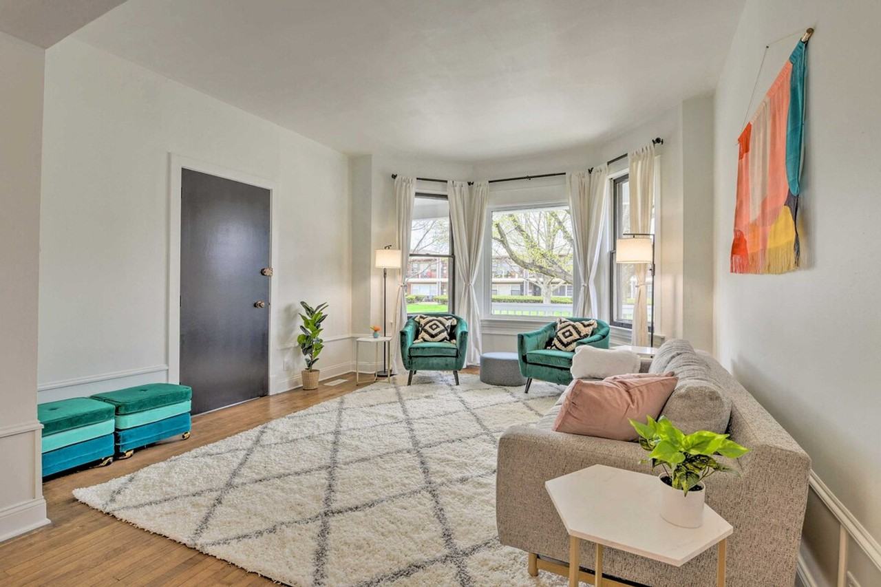 1129 Augusta St #1306409P - Photo 3 of 27