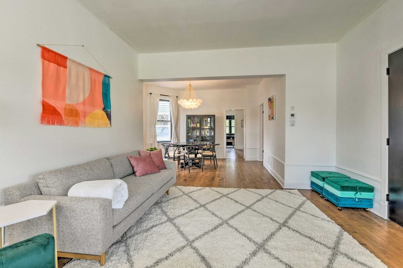 1129 Augusta St #1306409P - Photo 5 of 27