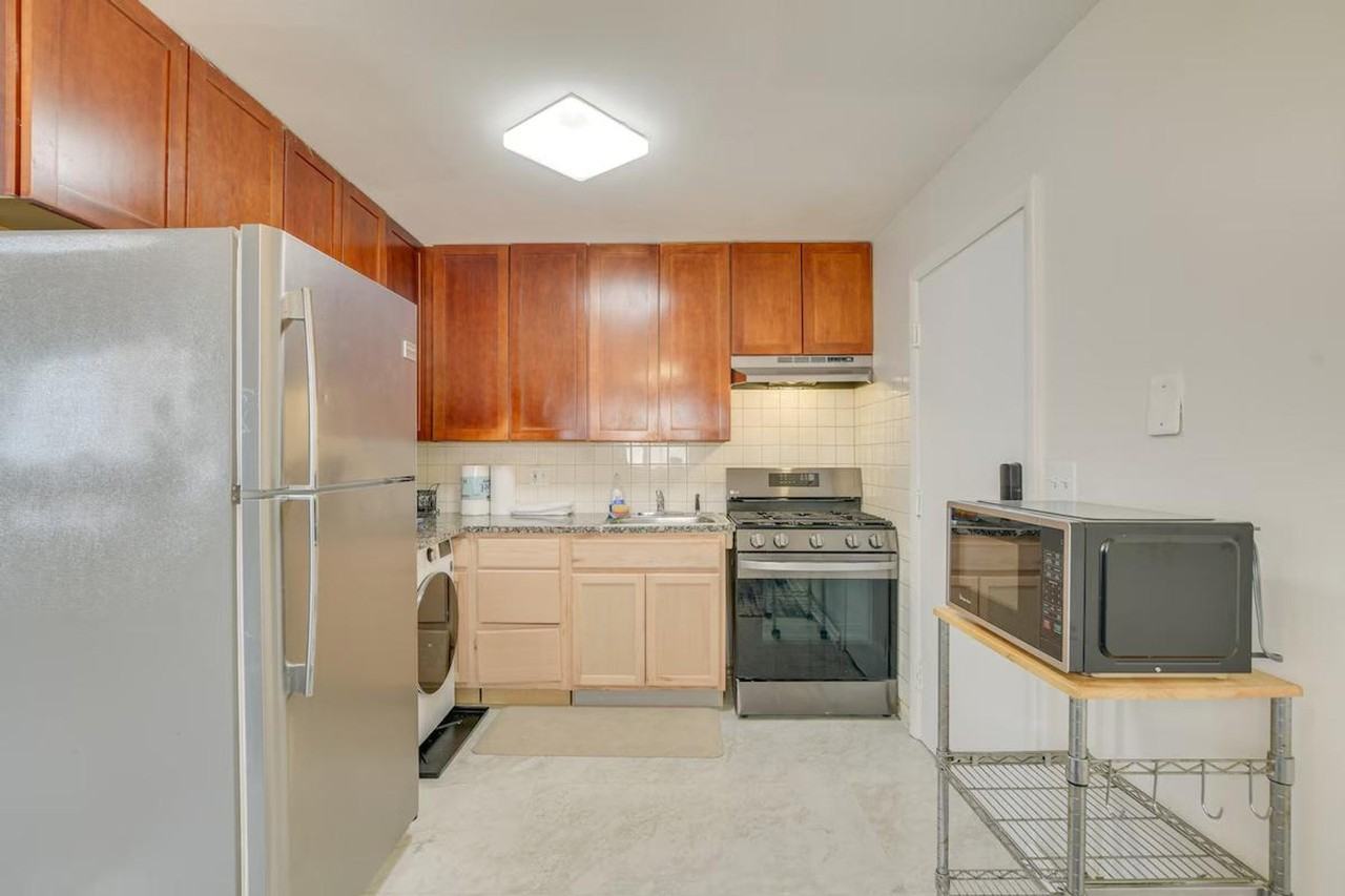 8845 Lamon Ave #1306683P - Photo 4 of 24