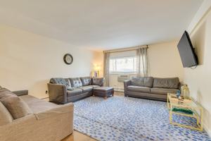 featured image of 8845 Lamon Ave