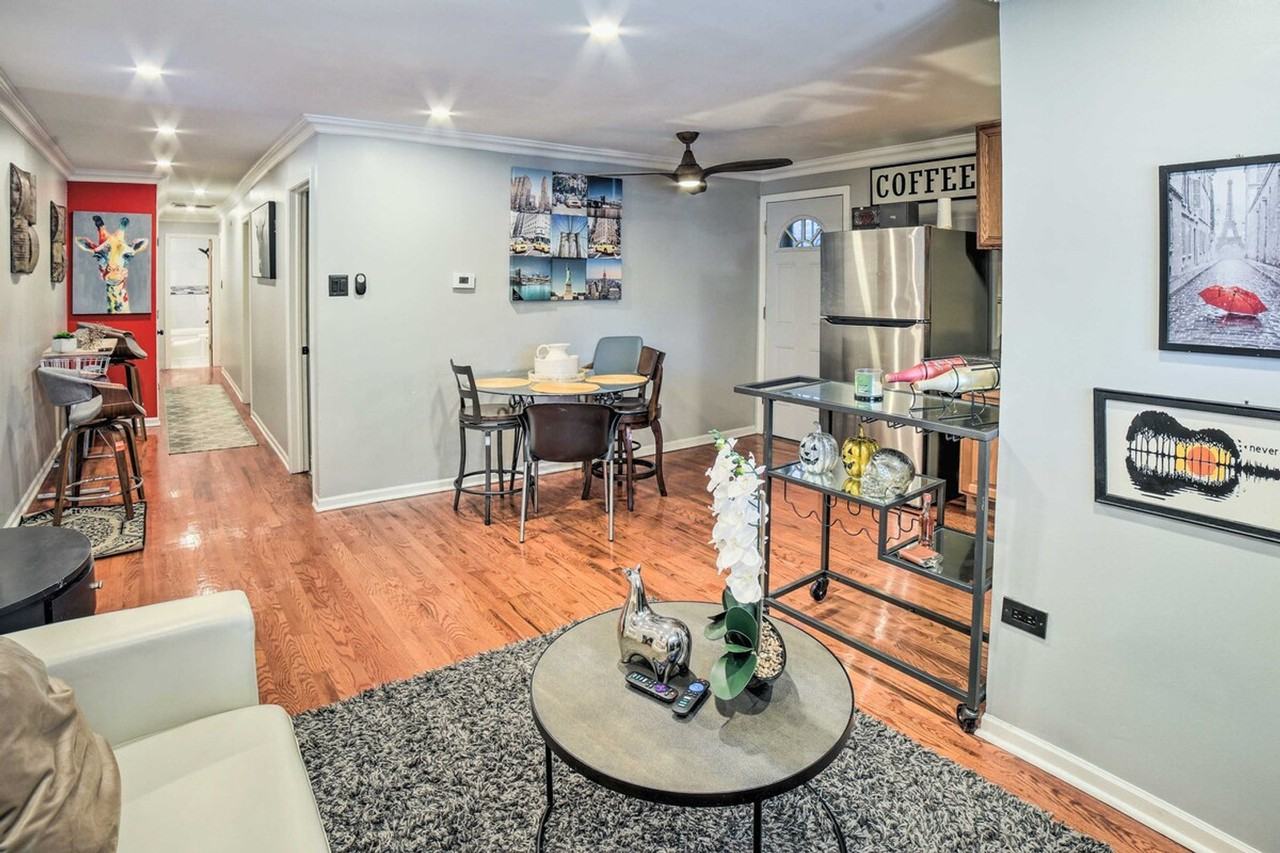 701 S Central Park Ave #1306374P - Photo 4 of 27