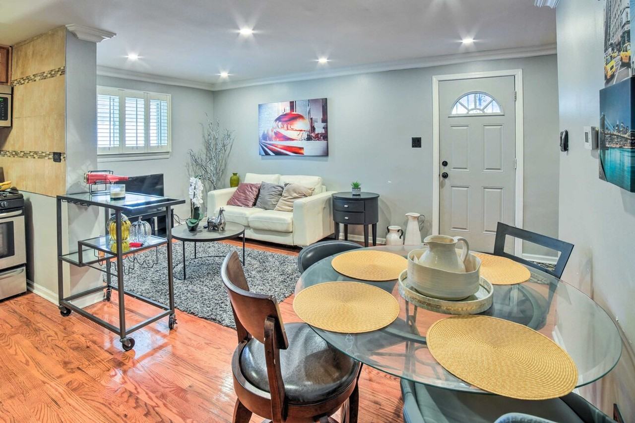 701 S Central Park Ave #1306374P - Photo 5 of 27