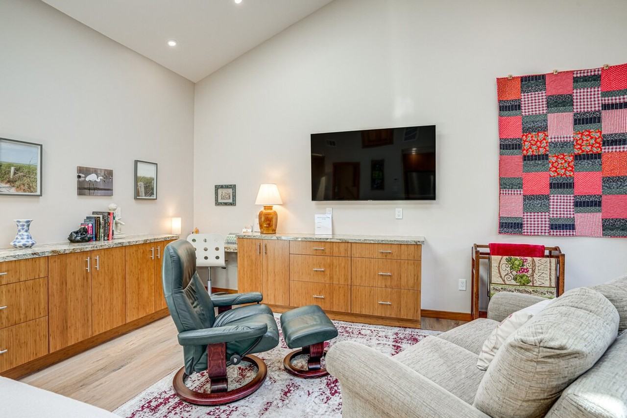 2822 Van Buren St #1304974P - Photo 3 of 23