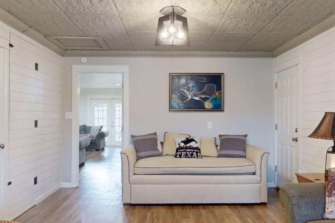 3004 Red Robin Loop #1328084P - Photo 2 of 33