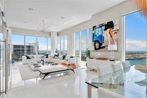 featured image of 900 Brickell Key Boulevard