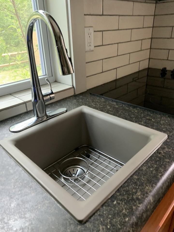 185 Duckworth Ave #B - Photo 2 of 13