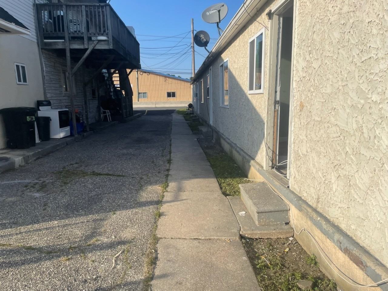 519 Maryland Ave - Photo 2 of 14