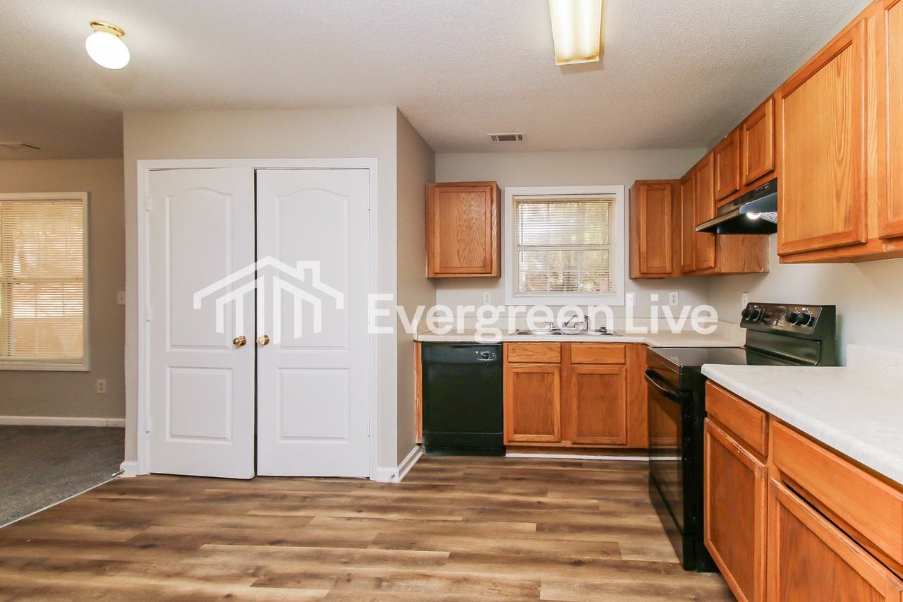 3920 Cypress Pointe Dr - Photo 7 of 16