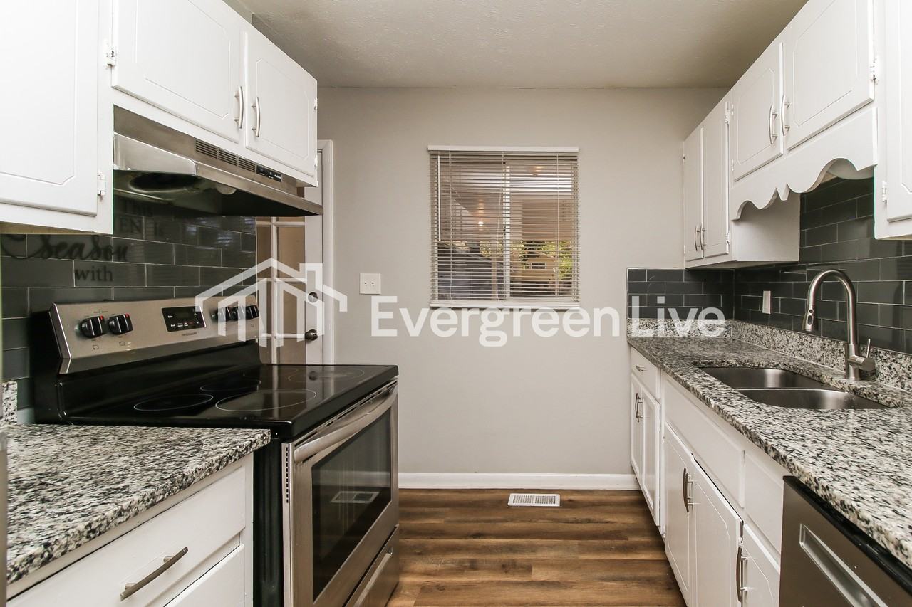 245 Hummingbird Way - Photo 6 of 16
