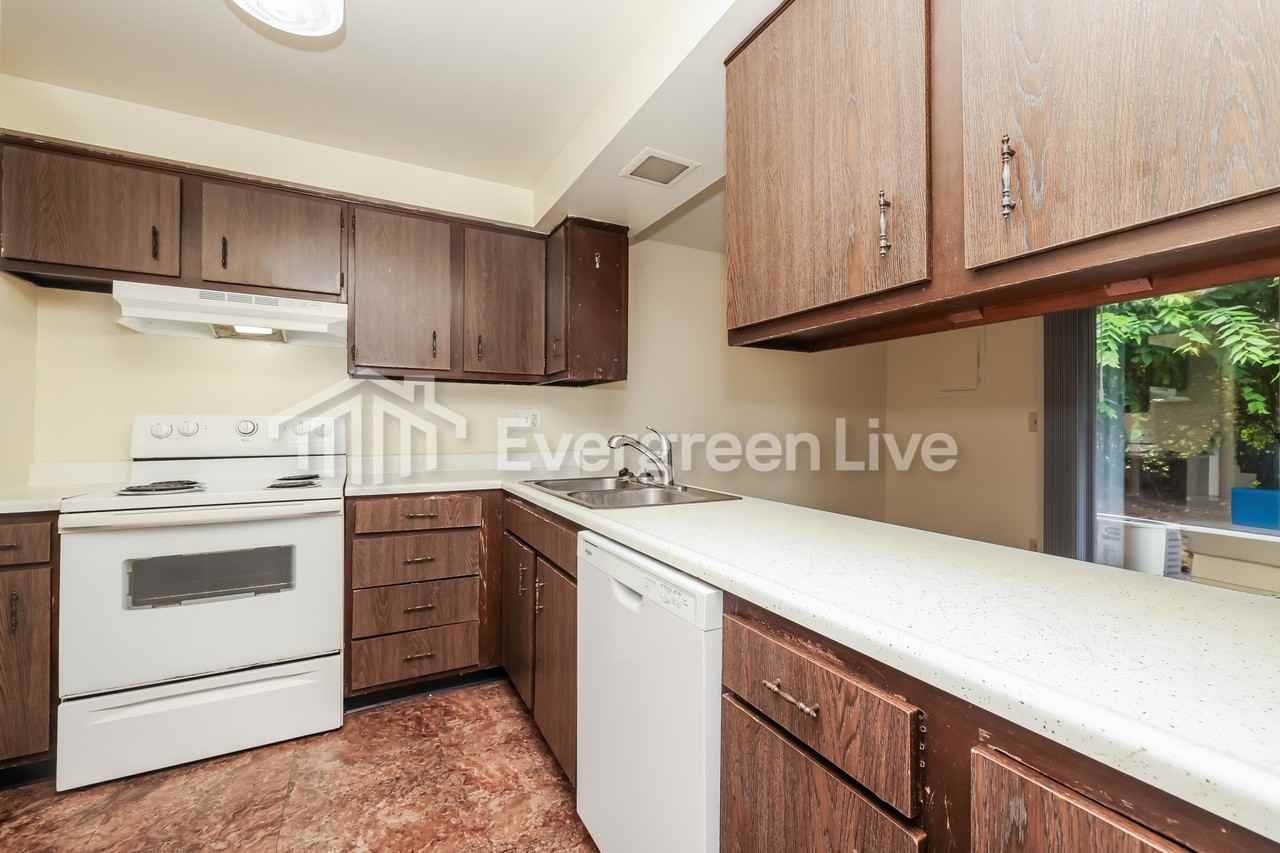 7586 Mount Whitney St - Photo 4 of 16