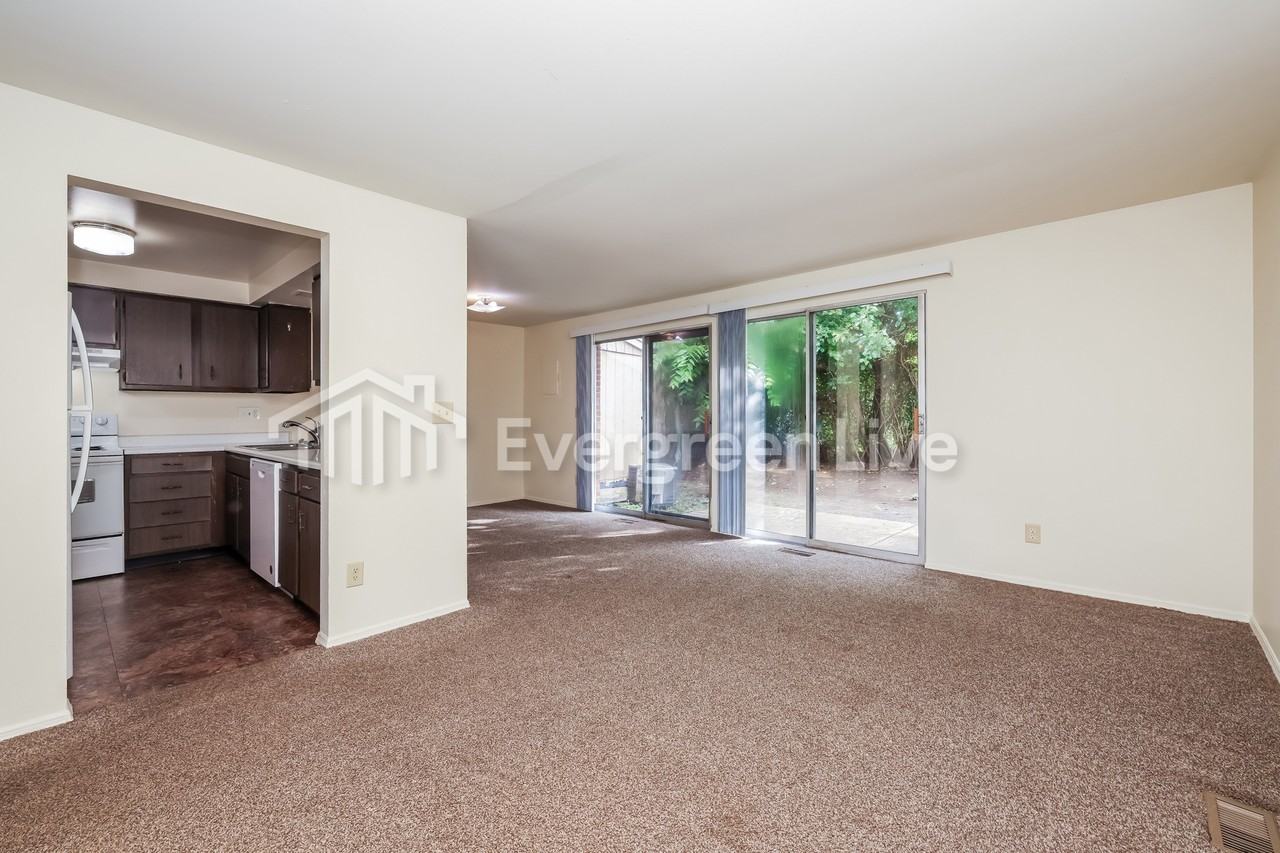 7586 Mount Whitney St - Photo 7 of 16