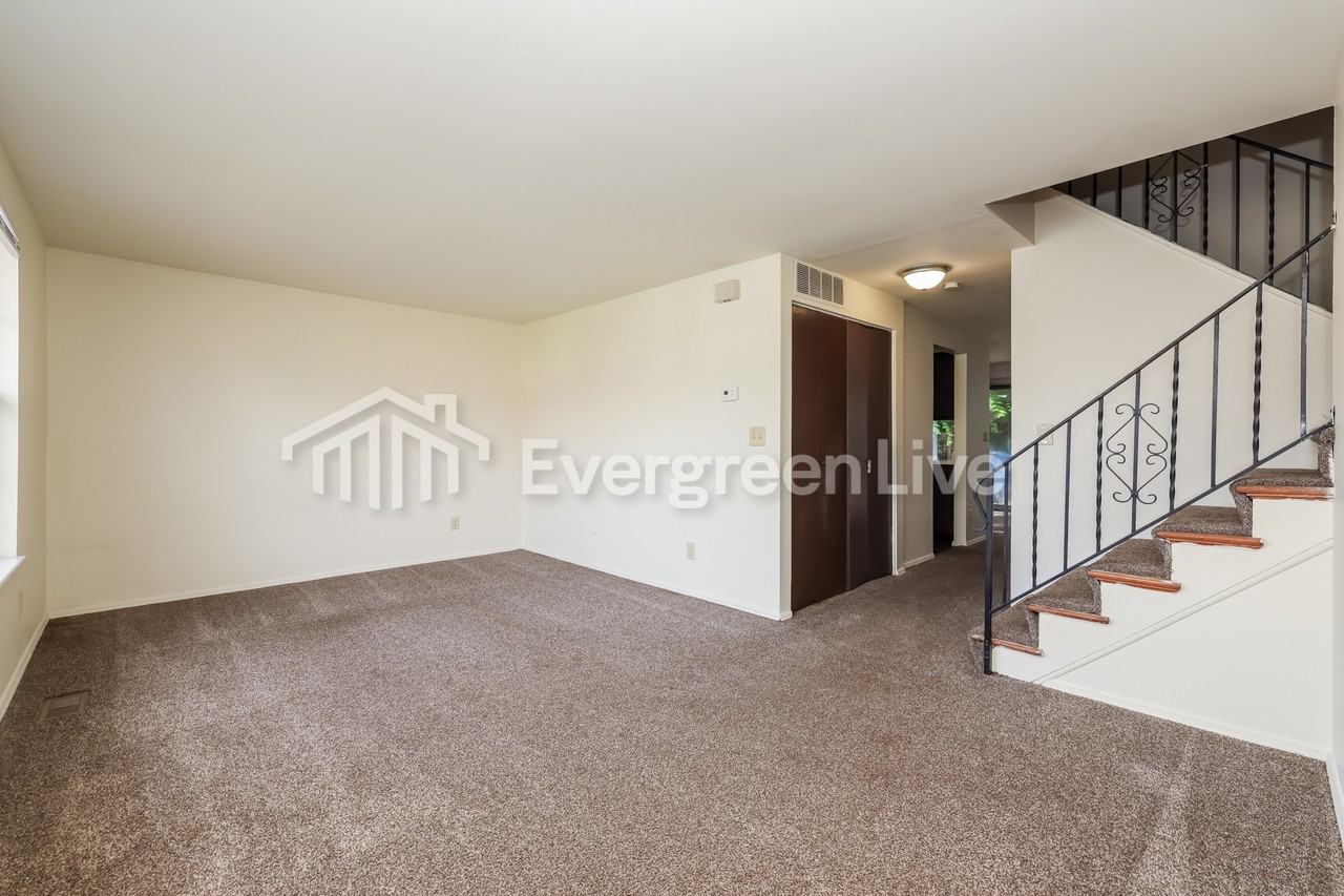 7586 Mount Whitney St - Photo 4 of 16
