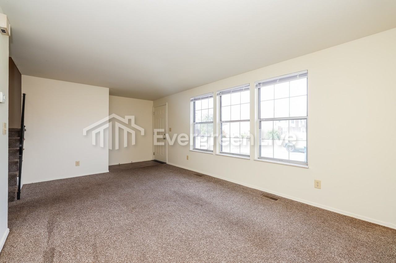 7586 Mount Whitney St - Photo 5 of 16