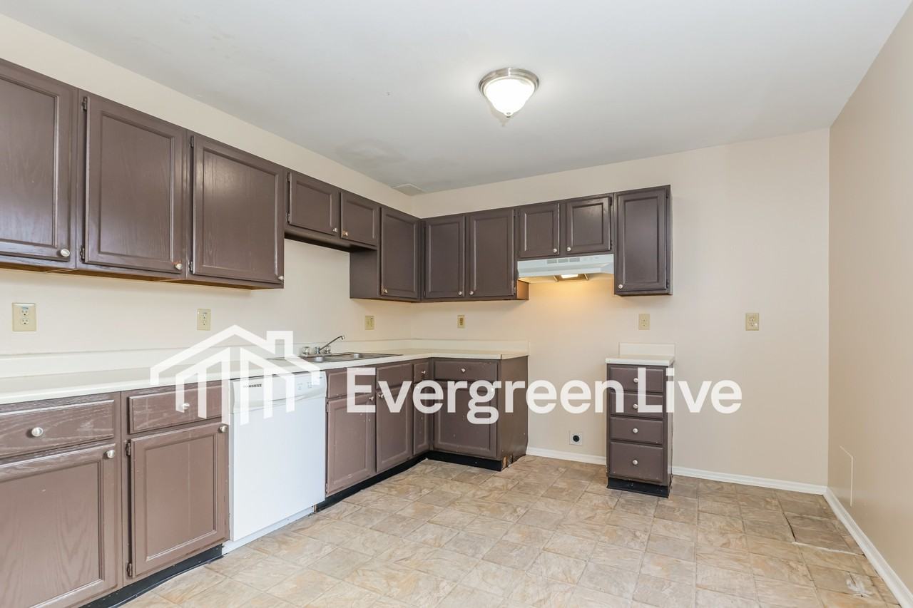 6500 Loblolly Dr - Photo 6 of 16