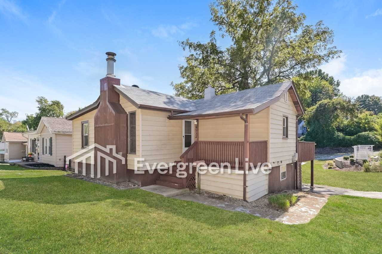 8532 Betty Lee Ave - Photo 2 of 15