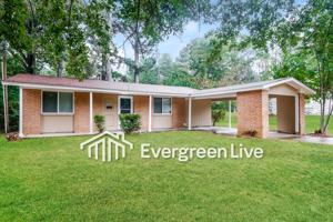 featured image of 2446 Overbrook Dr