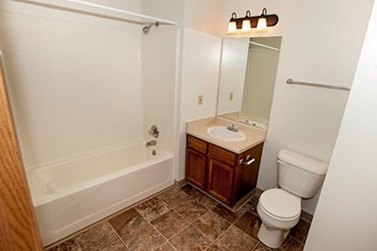 Centennial Place Apartments - Photo 7 of 12