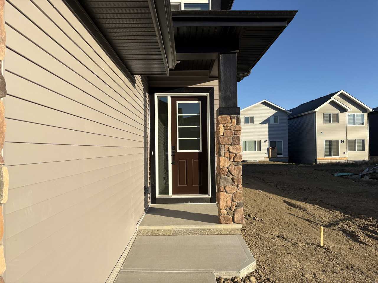 Luxury 4 - Photo 2 of 50