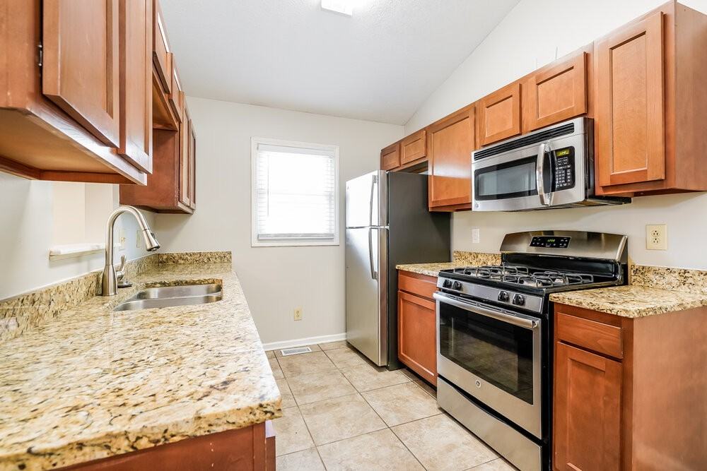 451 Meadowlark Dr - Photo 6 of 16