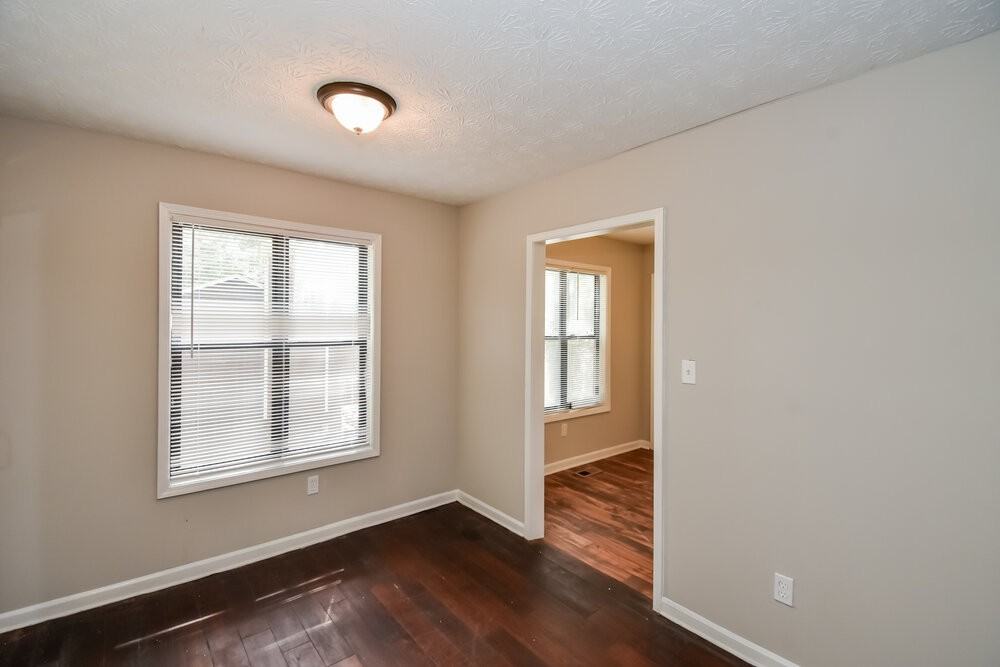 4173 Woodcrest Dr - Photo 6 of 25