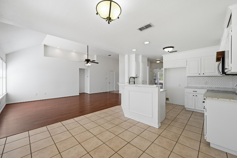 1303 Cochise Trail - Photo 5 of 22