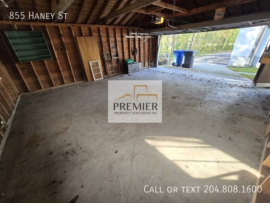 855 Haney St - Photo 2 of 24