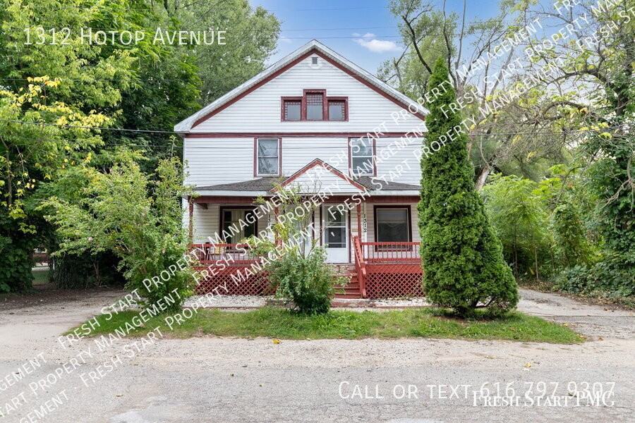 1312 Hotop Ave - Photo 3 of 29