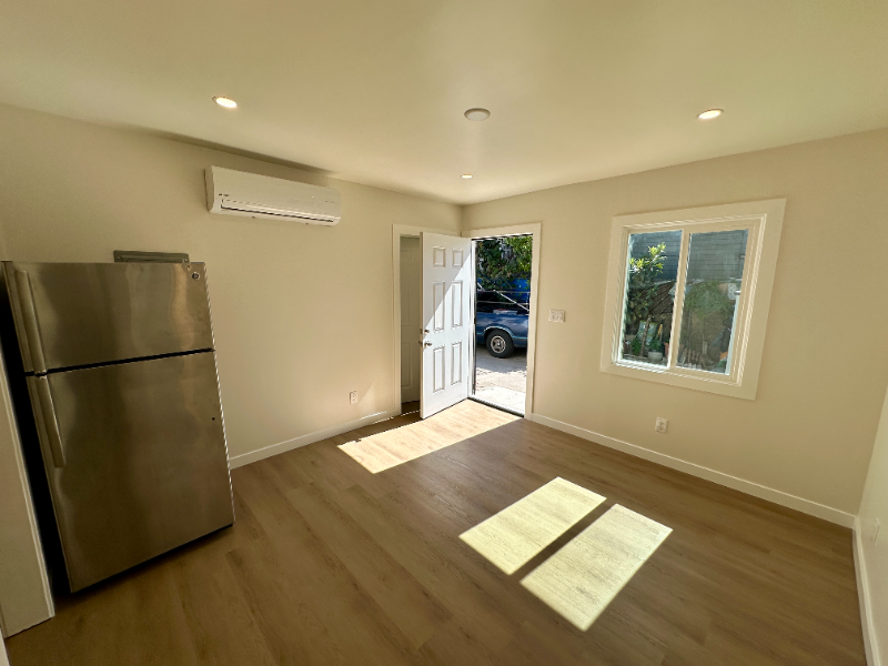 1443 Linden Avenue #1445-5 - Photo 7 of 19