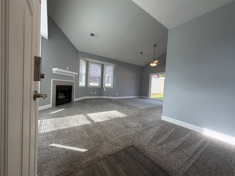 120 Gateway Ln - Photo 4 of 20