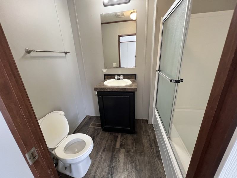 31 Locust St - Photo 4 of 8