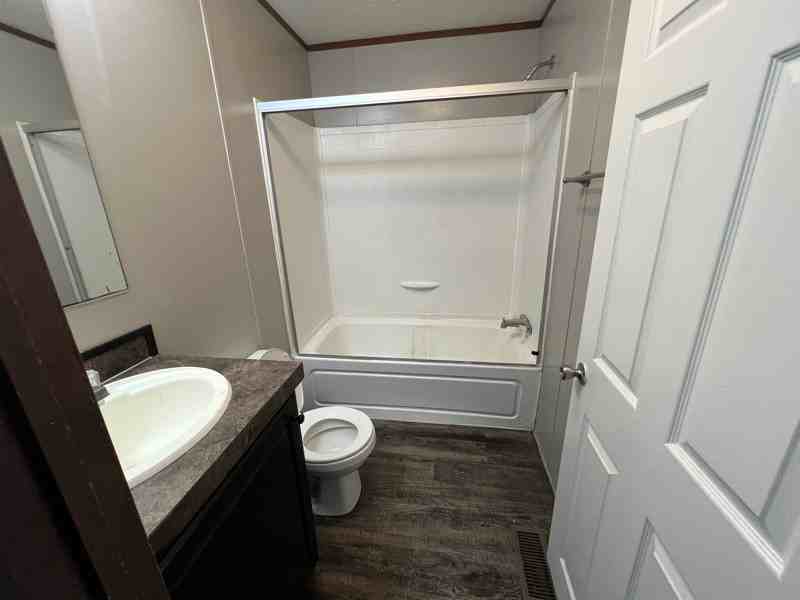 31 Locust St - Photo 7 of 8