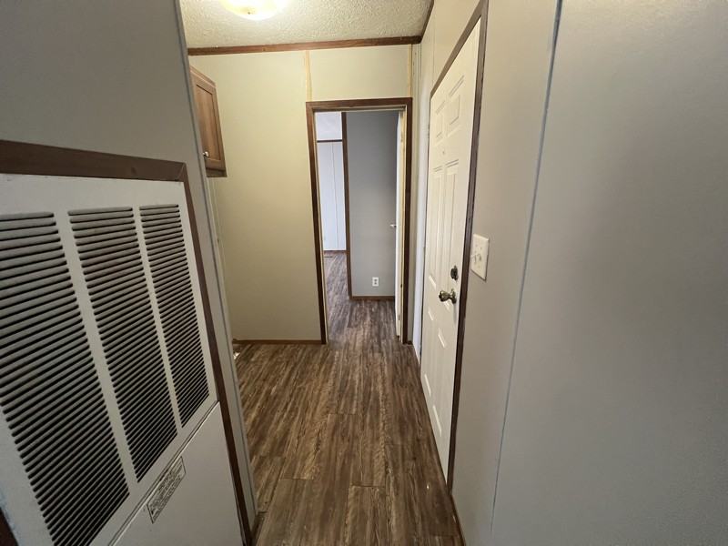 137 Burch St - Photo 6 of 10