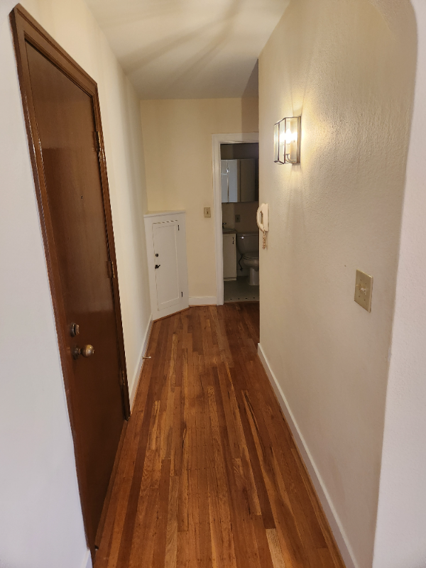 2317 10th Ave E #203 - Photo 2 of 9