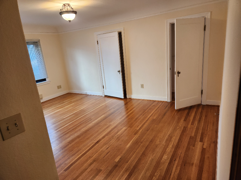 2317 10th Ave E #203 - Photo 3 of 9