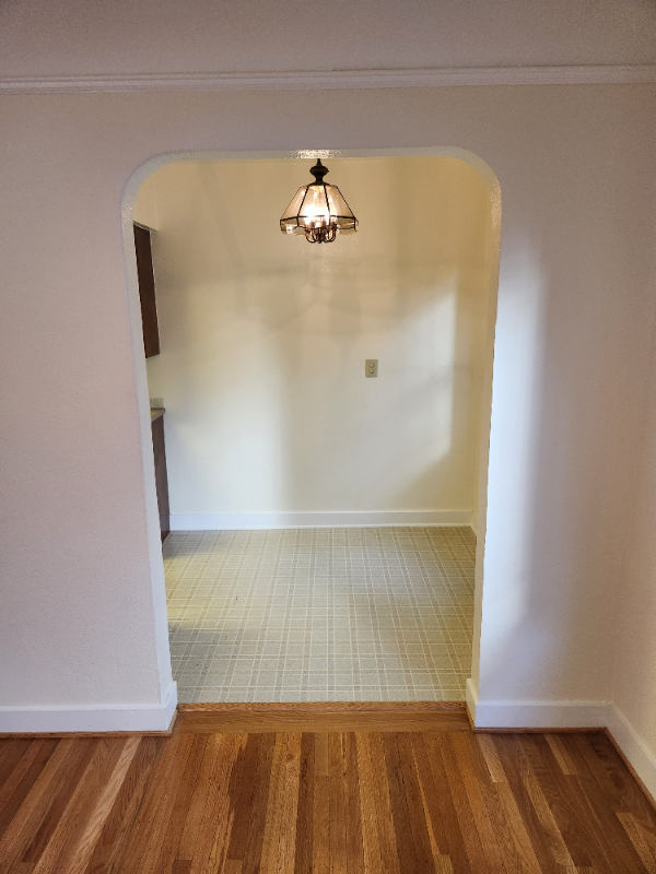 2317 10th Ave E #203 - Photo 5 of 9