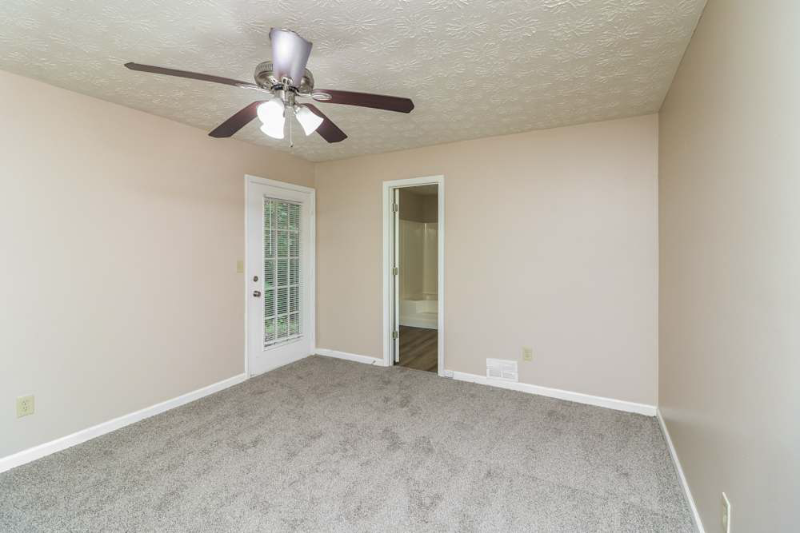 1304 Maddison Ave - Photo 3 of 7