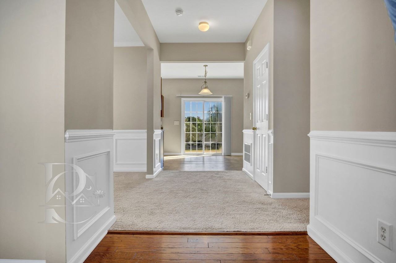 211 Pinebluff Ct - Photo 4 of 43