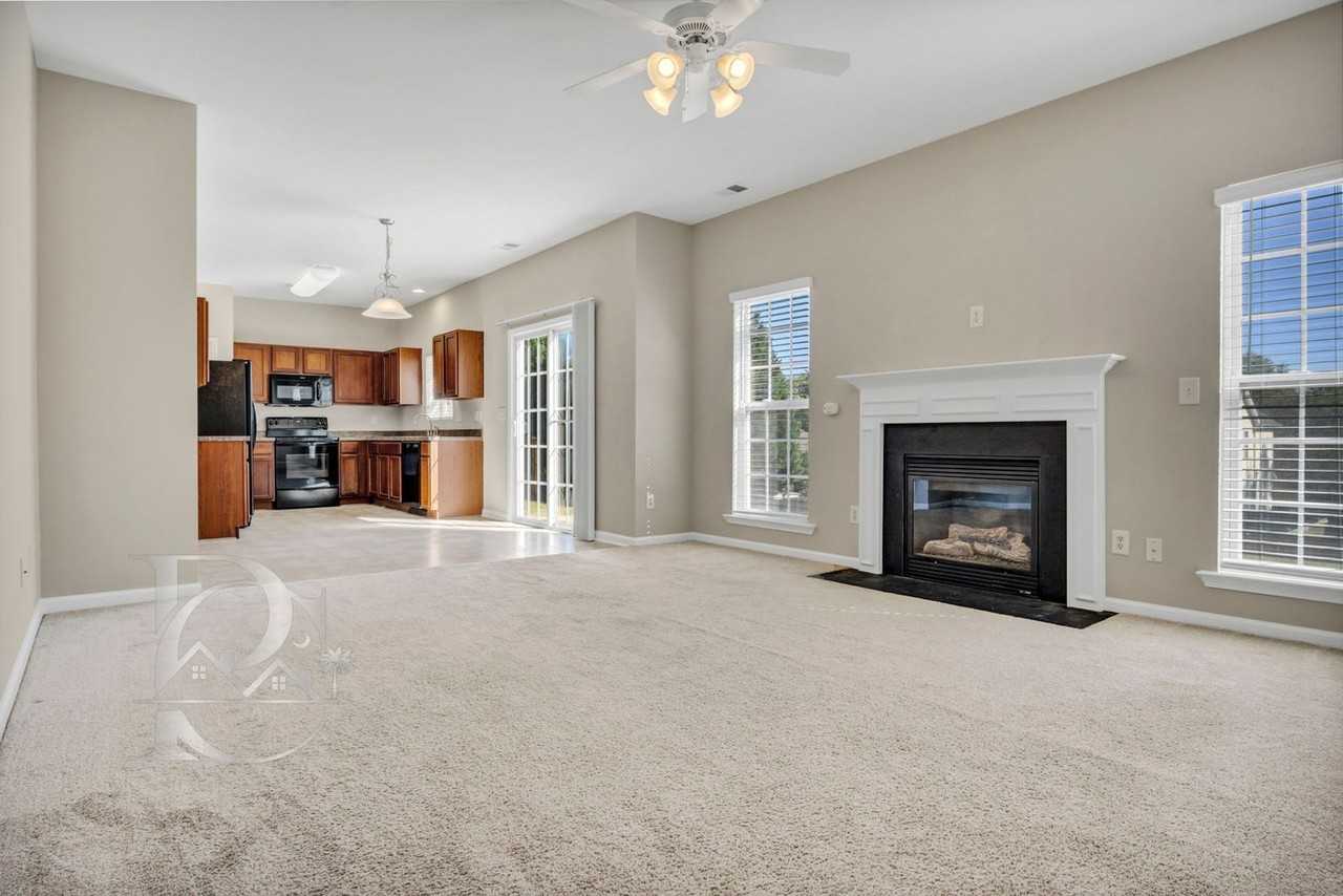 211 Pinebluff Ct - Photo 7 of 43