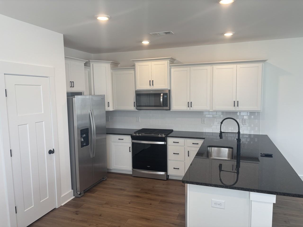 484 Mill Park Way #1 - Photo 3 of 17