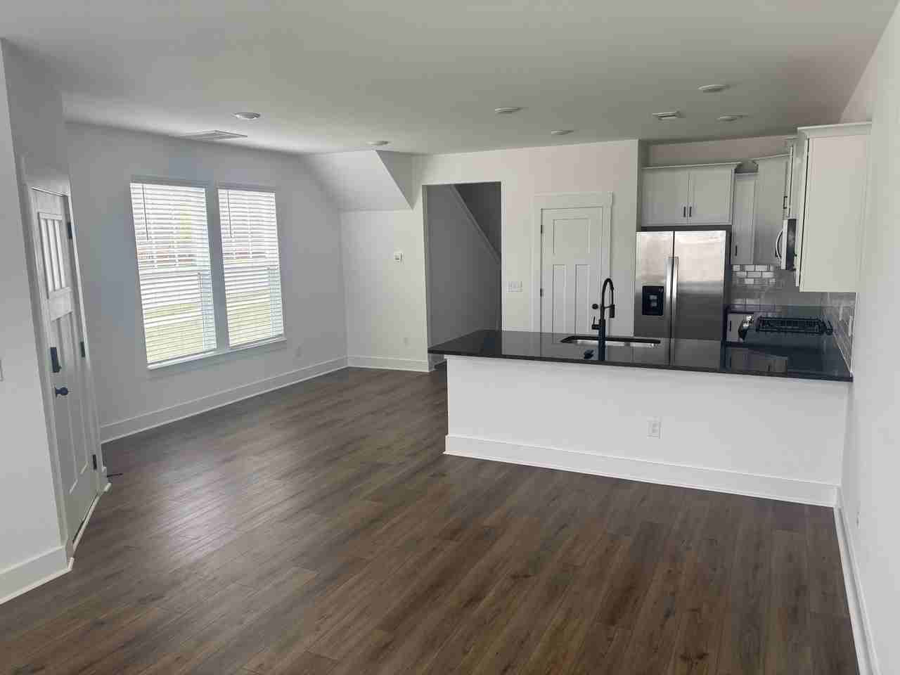 484 Mill Park Way #1 - Photo 4 of 17