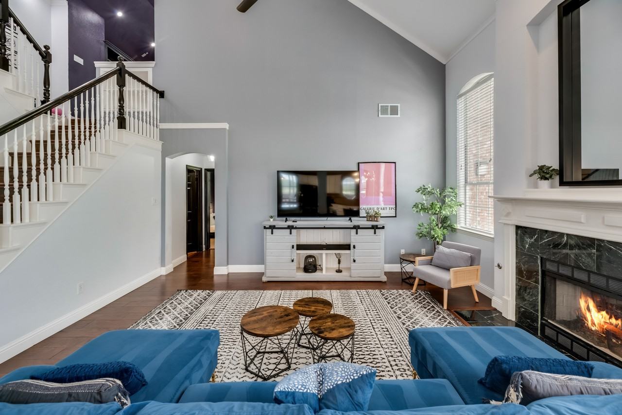 1529 Arrowhead Ln #NA - Photo 2 of 49