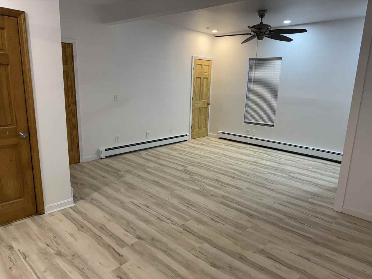 472 North Main Street - Photo 5 of 18