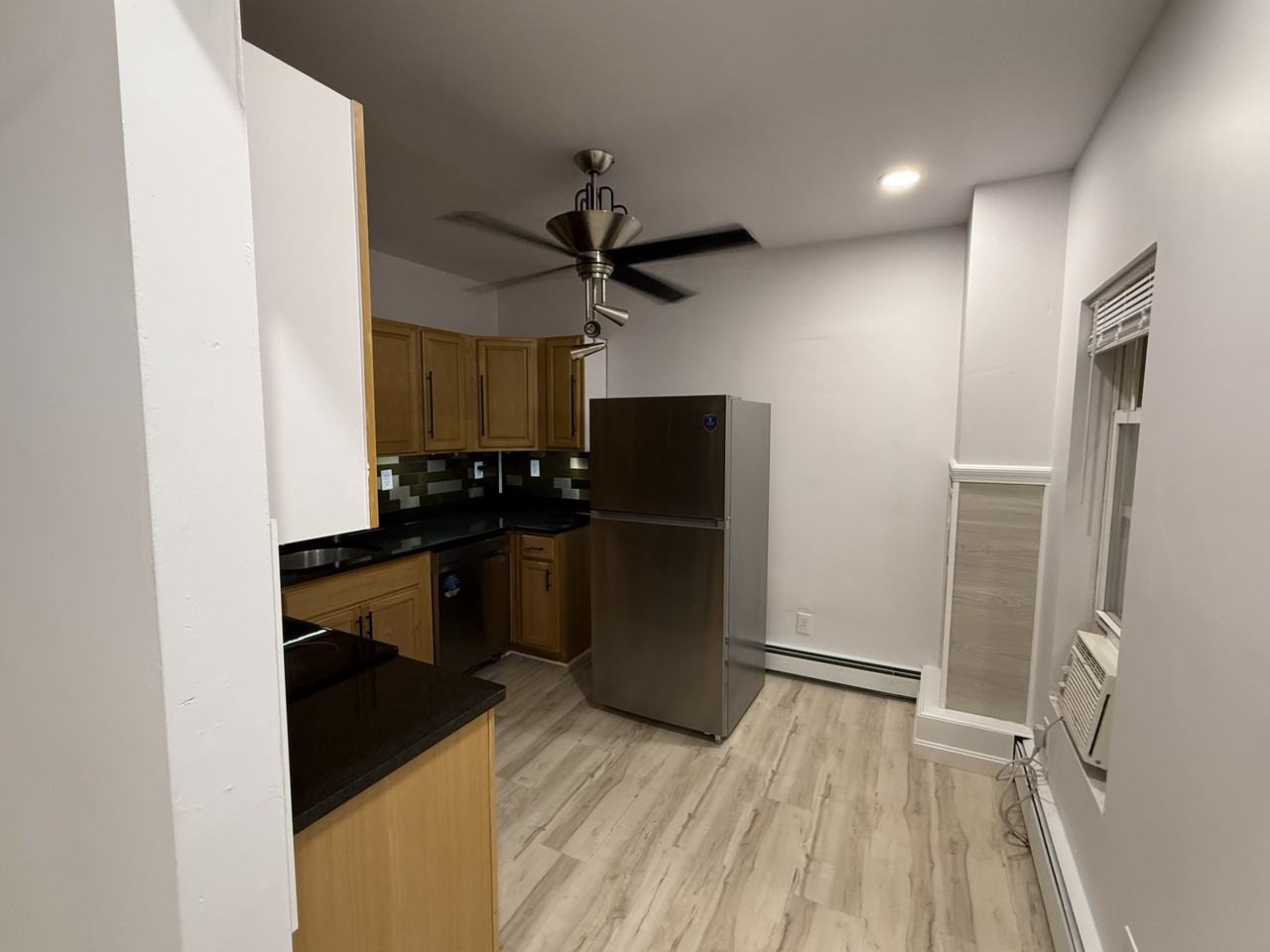 472 North Main Street - Photo 7 of 18