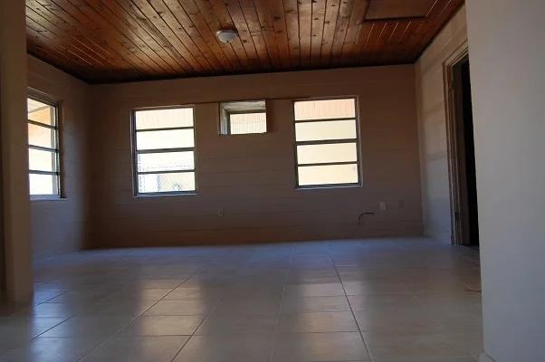 1016 Herschell St #NA - Photo 2 of 5